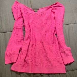 Long sleeve Maurice sesson with flower